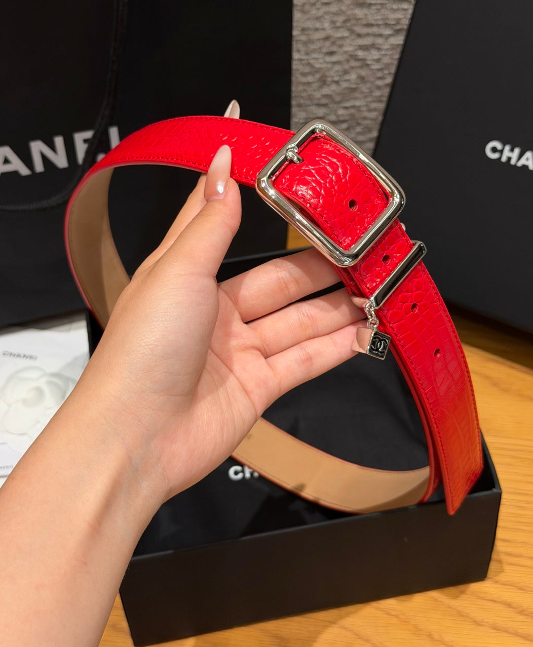 CC 3.0cm 2026 Métiers d'art Belt Red Crocodile Embossed Calfskin 209288